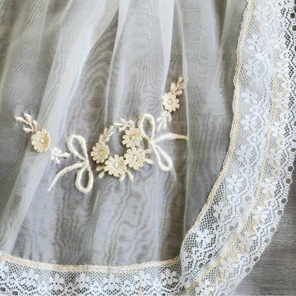 Vintage Baby/Child Baptism Christening Gown Sheer Organza Embroidery W/Shawl - Picture 14 of 16